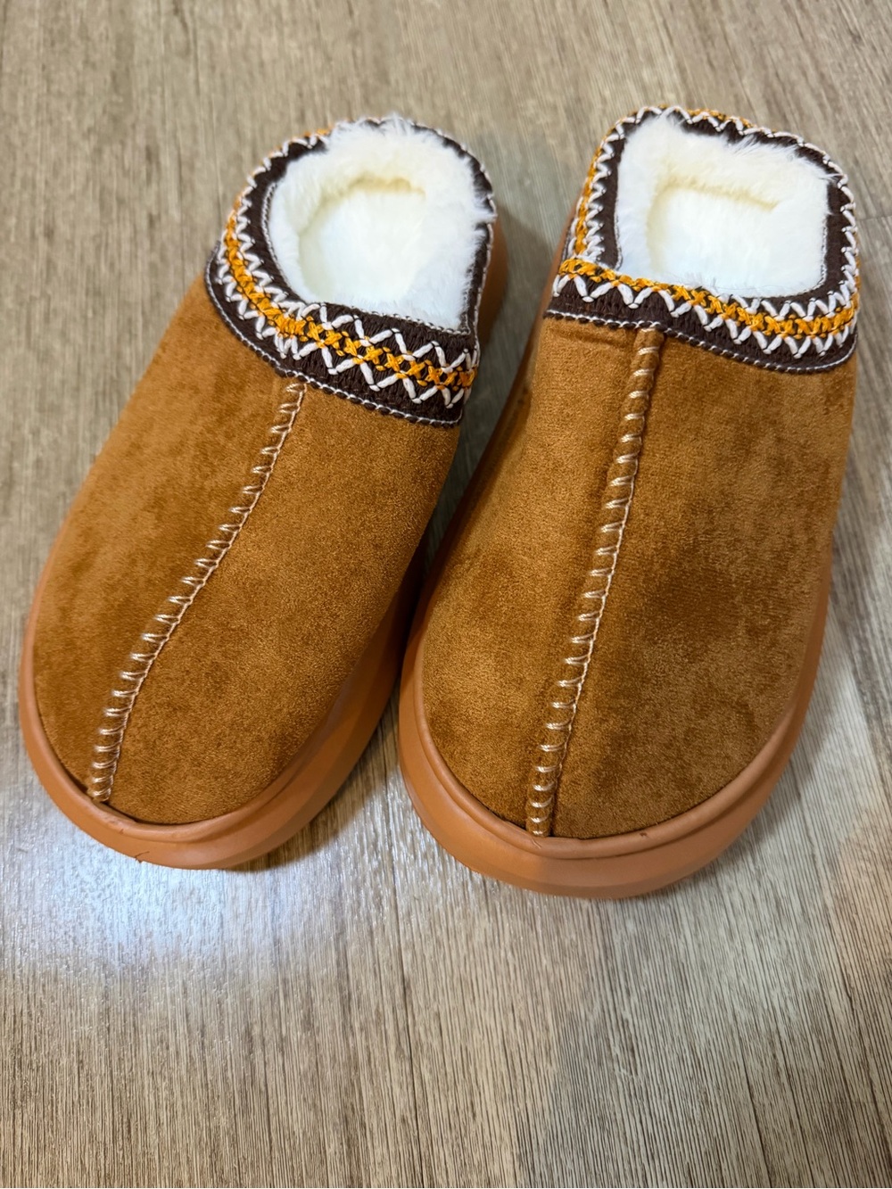 Slippers Brown Faux-Suede with Plush Lining